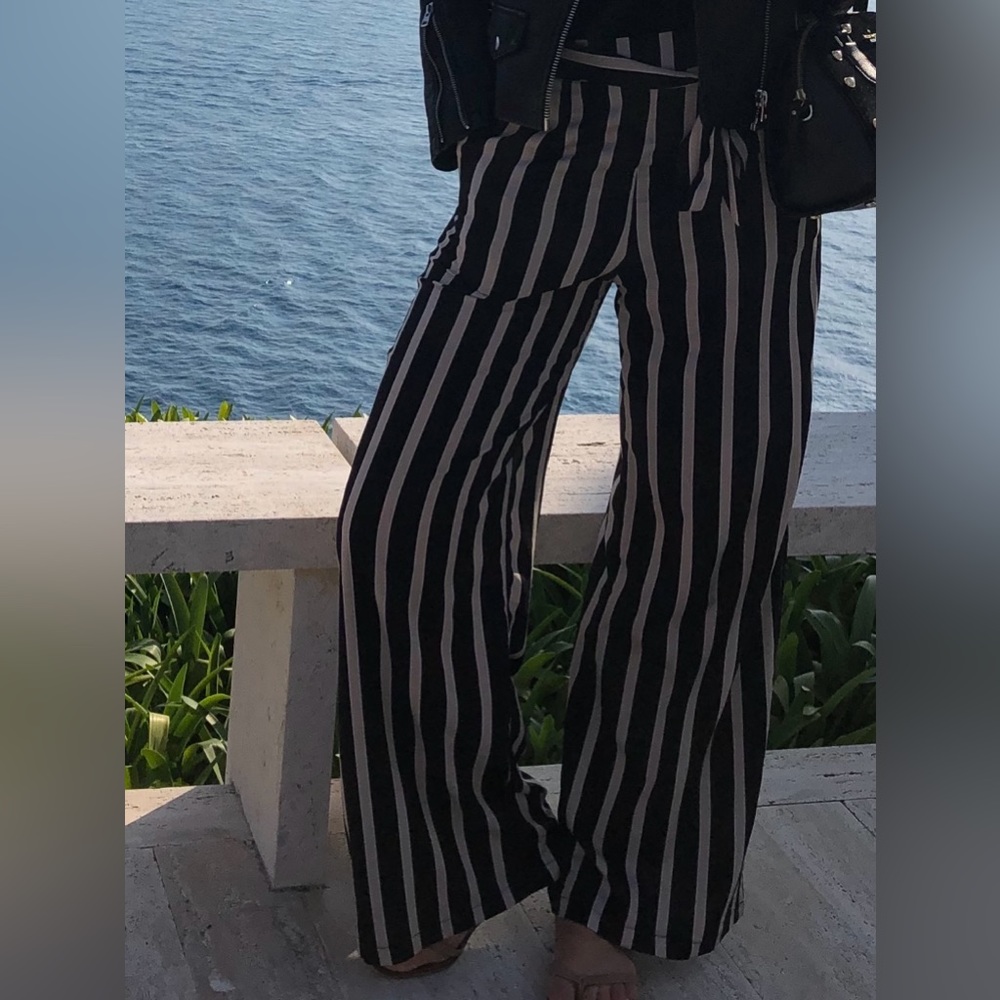 Wide leg pants